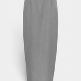 Falda de Tiro Alto con Detalle de Abertura Trasera para un Estilo Elegante y Moderno