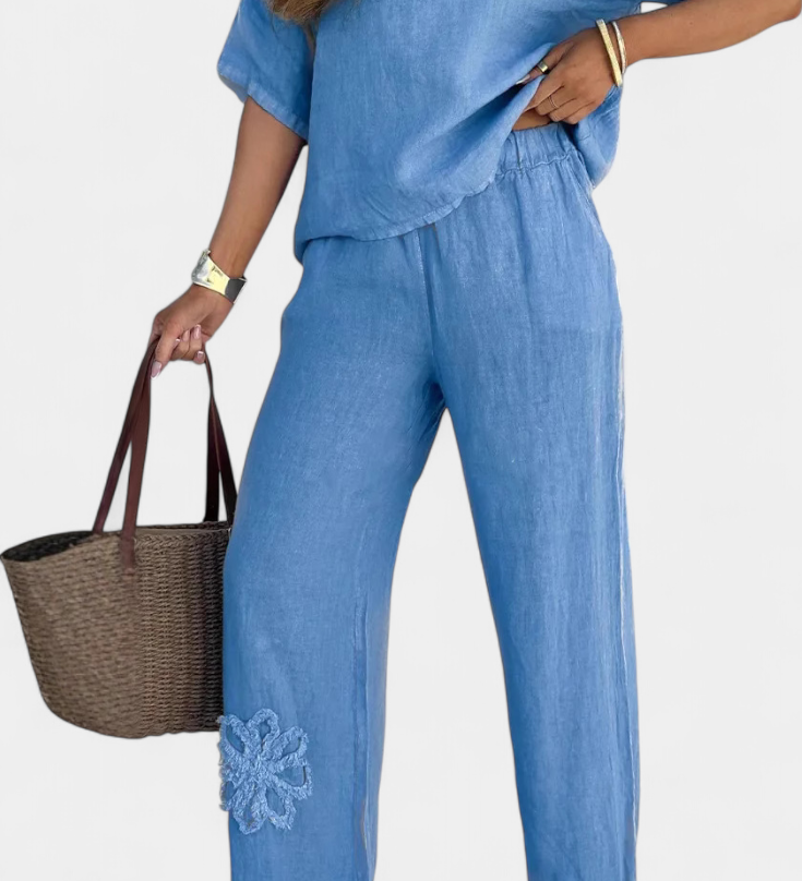 Conjunto de Lino Bordado Natalia con Silueta Relajada para un Estilo Cómodo y Chic