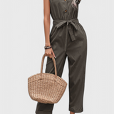 Marie Mono Sin Mangas con Detalles de Botones y Estilo Clásico