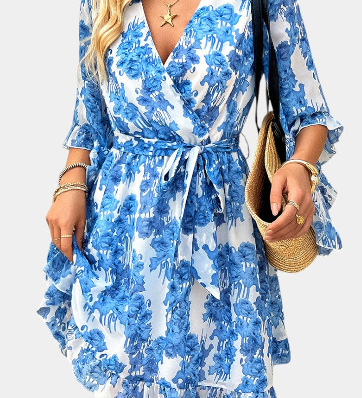 Besa Vestido Mini Floral Impreso con Silueta Elegante y Fluida