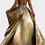 Elegante Vestido Maxi Metálico Aikaterini con Cuello Cruzado y Detalle en Abertura