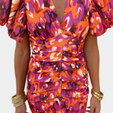 Wibia Vestido Estampado con Detalle de Fruncido Central y Mangas Volumen para un Look Elegante y Confortable