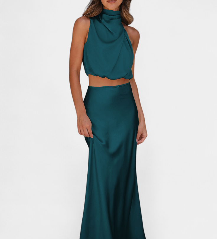 Hanna Elegante Conjunto con Falda Drapeada y Diseño Sin Espalda