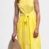 Vestido Largo Sin Tirantes con Cordones Laterales Ajustables para un Look Elegante y Estilizado