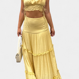 Ilys Elegante Conjunto Romántico con Top de Encaje y Falda Larga y Voluminosa