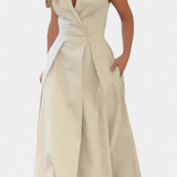 Vestido Blazer sin Mangas Beverly de Corte A y Botones - Elegancia y Estilo en Cada Detalle