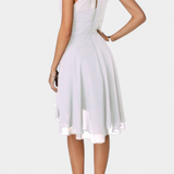 Vestido de Gasa con Volantes y Silueta Entallada Anouk - Elegancia y Estilo Perfecto