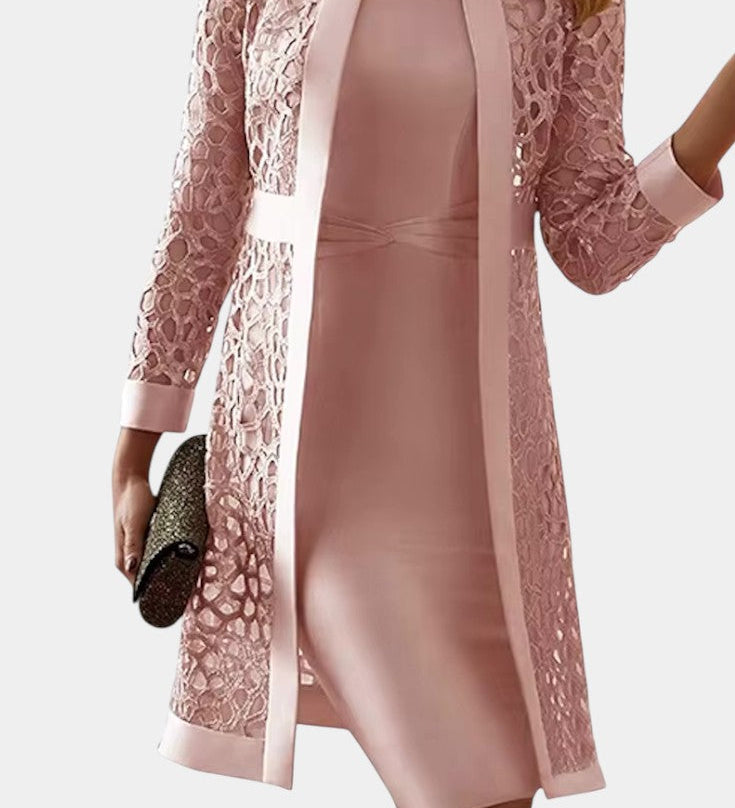 Elegante Conjunto de Vestido de Dos Piezas con Encaje Diseño Moderno y Sofisticado