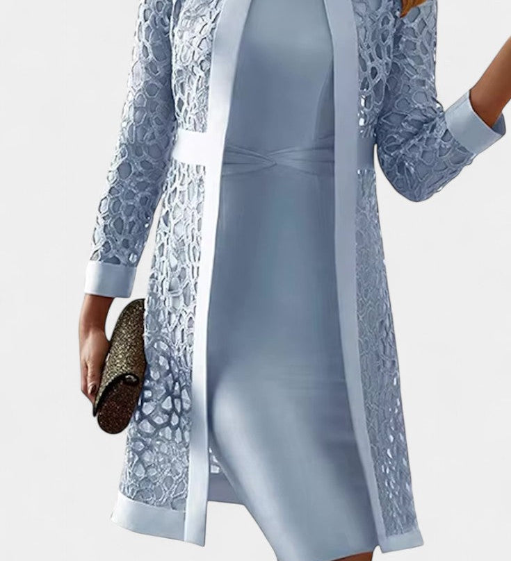 Elegante Conjunto de Vestido de Dos Piezas con Encaje Diseño Moderno y Sofisticado