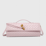 Elegante Bolso Melanie Clutch con Detalle de Nudo Dorado para Un Toque de Sofisticación