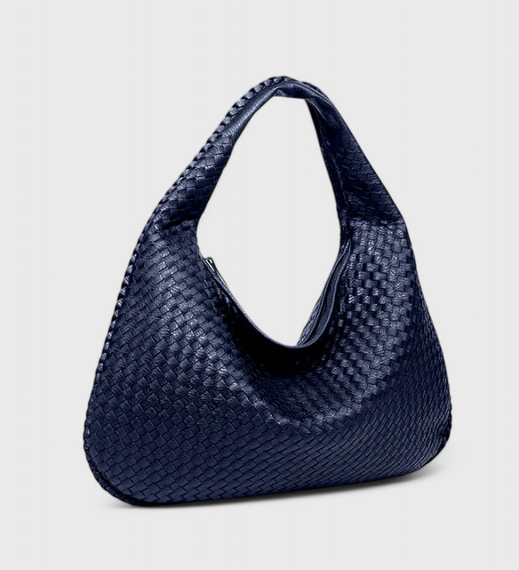 Bolso de Hombro Tilly de Tejido: Estilo y Comodidad en un Diseño Único