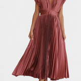 Vestido Mireia de Pliegues con Escote Drapeado y Cintura Alta para un Estilo Elegante