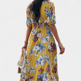 Elegante Vestido de Verano con Encantador Estampado Floral y Silueta Perfecta