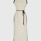 Vestido sin mangas Samanta con detalles en contraste para un estilo único