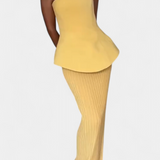 Conjunto de Dos Piezas Clarita con Diseño Plisado y Sin Tirantes para un Estilo Elegante