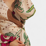 Fana Vestido Cruzado con Estampado Floral y Lazo Ajustable en la Cintura