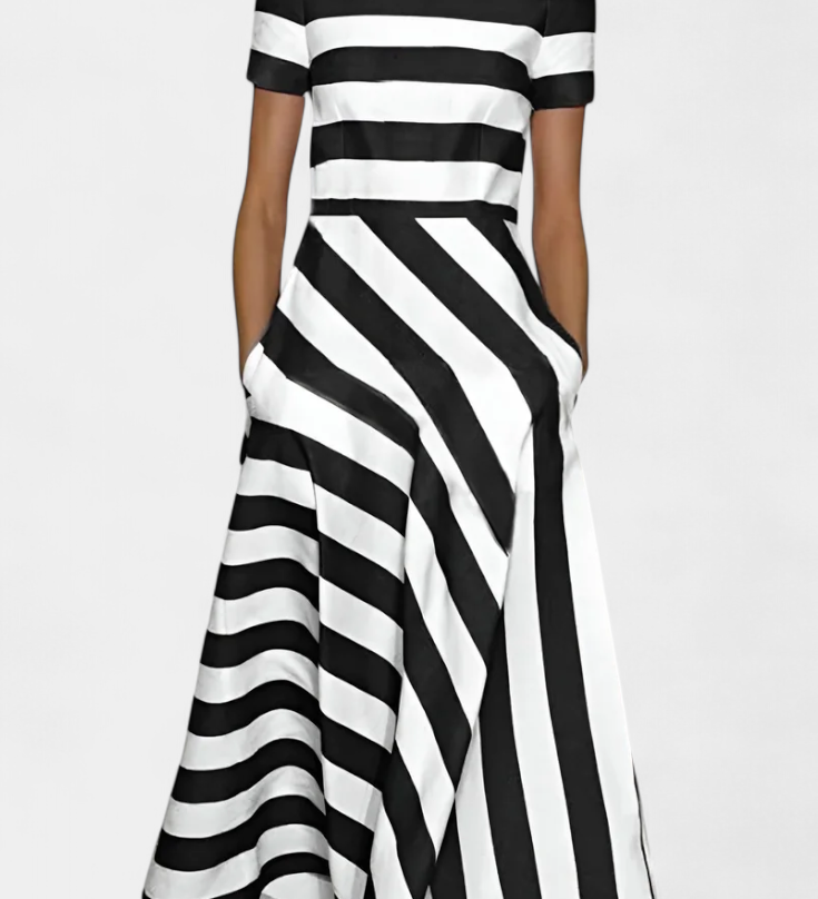 Elegante vestido maxi de rayas con corte fluido y caída natural para un estilo desenfadado