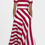 Elegante vestido maxi de rayas con corte fluido y caída natural para un estilo desenfadado