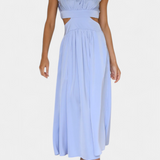 Elegante Conjunto Largo Jocelyn con Escote Alto y Detalle de Abertura Lateral para un look Minimalista y Sofisticado