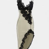 Diana Vestido Midi de Encaje Asimétrico con Paneles Elegantes