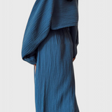 Conjunto de dos piezas Martha con falda de abertura alta para un estilo elegante y moderno