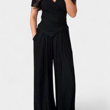 Conjunto de Dos Piezas Ruslana con Escote en V Cruzado para Máximo Comodidad