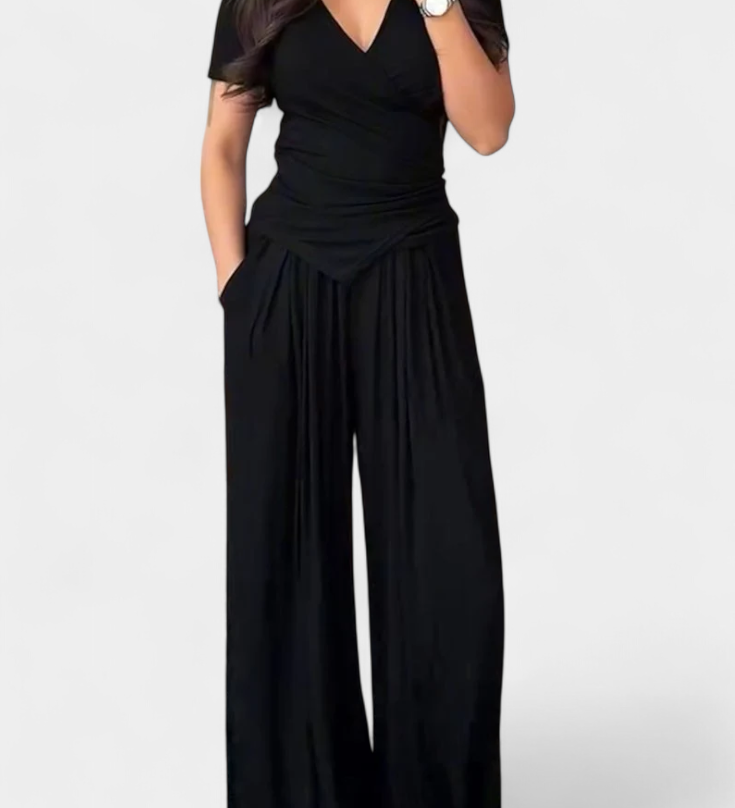 Conjunto de Dos Piezas Ruslana con Escote en V Cruzado para Máximo Comodidad