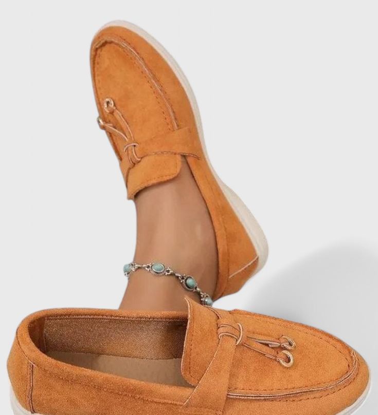 Elegantes Mocasines Coralie con Acabado en Suede para un Estilo Sofisticado