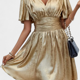 Elegante Vestido de Dama Adalee con Escote en V y Cintura Cruzada para una look sofisticado