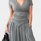 Conjunto de Dos Piezas Ruslana con Escote en V Cruzado para Máximo Comodidad