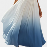 Elegante vestido maxi halter plisado Starla con detalles de perlas perfectos para ocasiones especiales