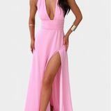 Elegante vestido Latisha con cuello halter ydetalle de gran abertura para un estilo seductor