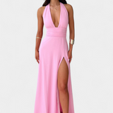 Elegante vestido Latisha con cuello halter ydetalle de gran abertura para un estilo seductor