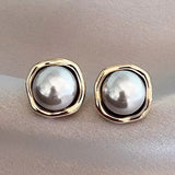 Pendientes de Perlas Negras Elegantes y Atemporales con Encanto Distintivo