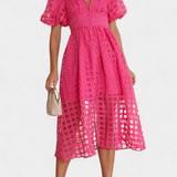 Vestido midi de manga abullonada con patrón de cuadros y detalle de caléndula