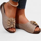 Sandalias Ortopédicas con Flor 3D y Suela Acolchada para Comodidad y Estilo