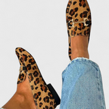 Zapatos de Lluvia Elegantes con Diseño Grabado y Tacón Delicado