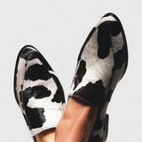 Zapatos Macarena Loafers Elegantes con Tacón Bajo y Estampado Animal para un Estilo Sofisticado