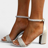 Elegantes Sandalias de Novia Chelsea con Detalles de Filigrana para un Toque de Sofisticación