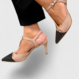 Elegantes Tacones de Aguja Letitia con Punta Afilada y Correa en T en Moderna Combinación de Colores