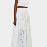 Danitza Elegante Conjunto Romántico de Encaje Floral Calado para un Look Sofisticado