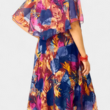 Vestido Tropical Ellerie de Corte Holgado y Estampado Vibrante para un Look Fresco y Confortable