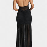 Vestido Largo Therese de Seda de Leche con Escote Profundo y Detalles Fruncidos que Realzan Tu Figura