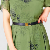 Elegante vestido midi de chiffon verde con corte en A para un estilo sofisticado