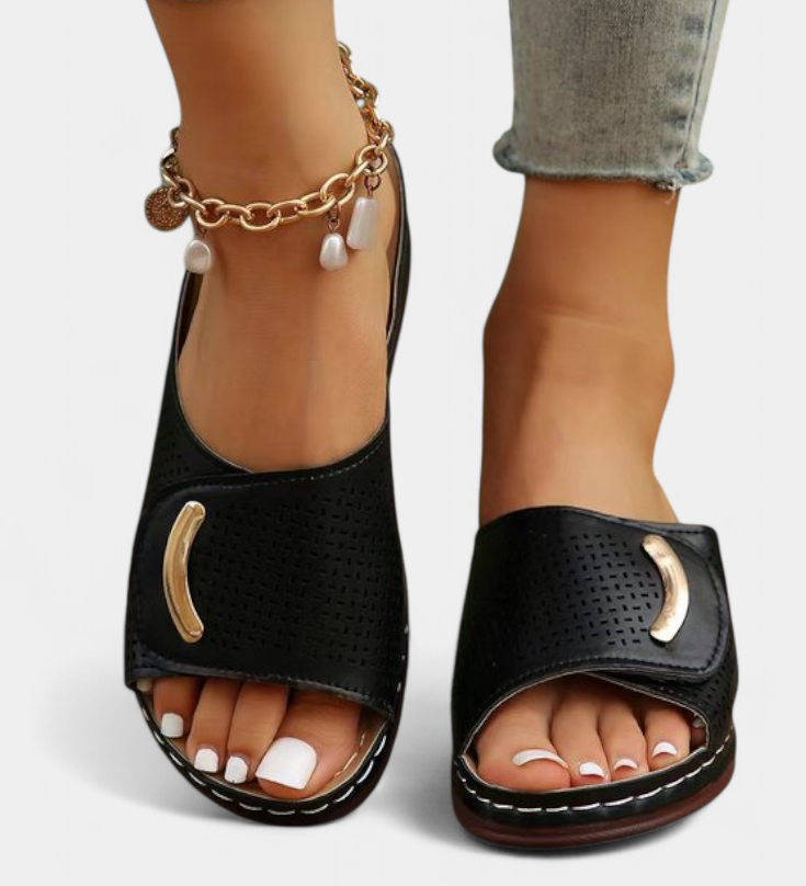 Sandalias Ortopédicas Itziar con Diseño Perforado y Plantilla Acolchada para Máxima Comodidad