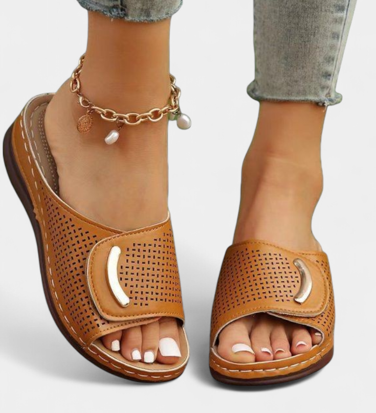 Sandalias Ortopédicas Itziar con Diseño Perforado y Plantilla Acolchada para Máxima Comodidad