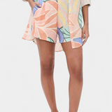 Lumina Conjunto Tropical Elegante con Camisa Suelta y Shorts de Cintura Alta