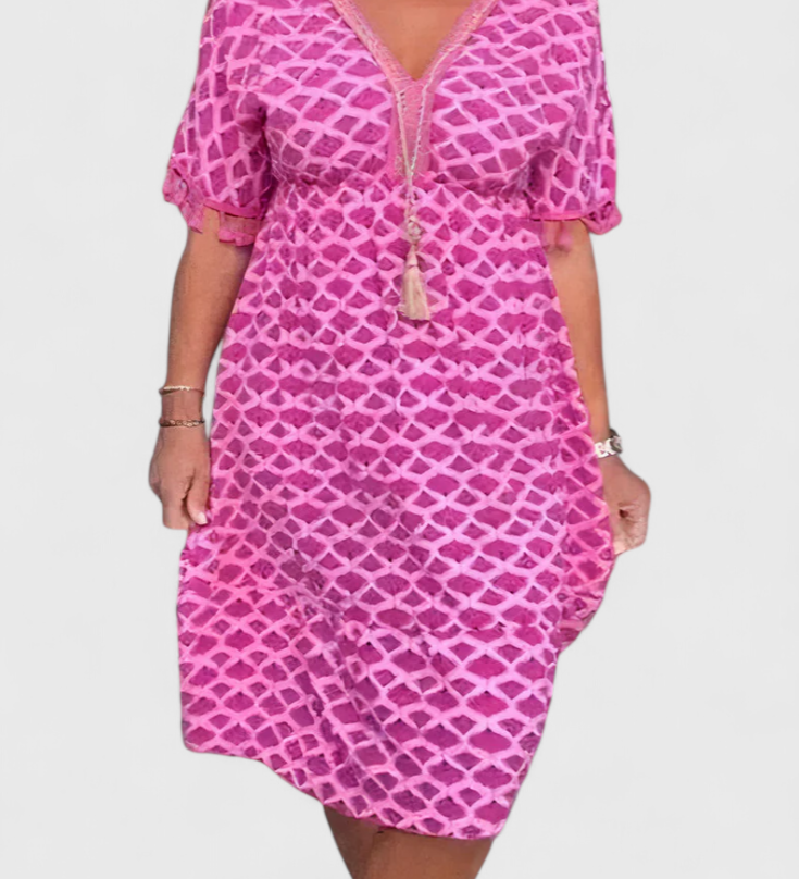 Kirra Vestido Boho Chic de Estampado Geométrico para Un Look Único