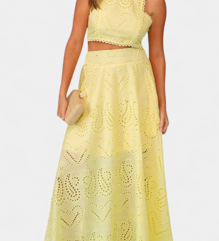 Danitza Elegante Conjunto Romántico de Encaje Floral Calado para un Look Sofisticado