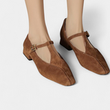Elegantes Tacones Bajos Elly con Tira y Hebilla para un estilo cómodo y sofisticado